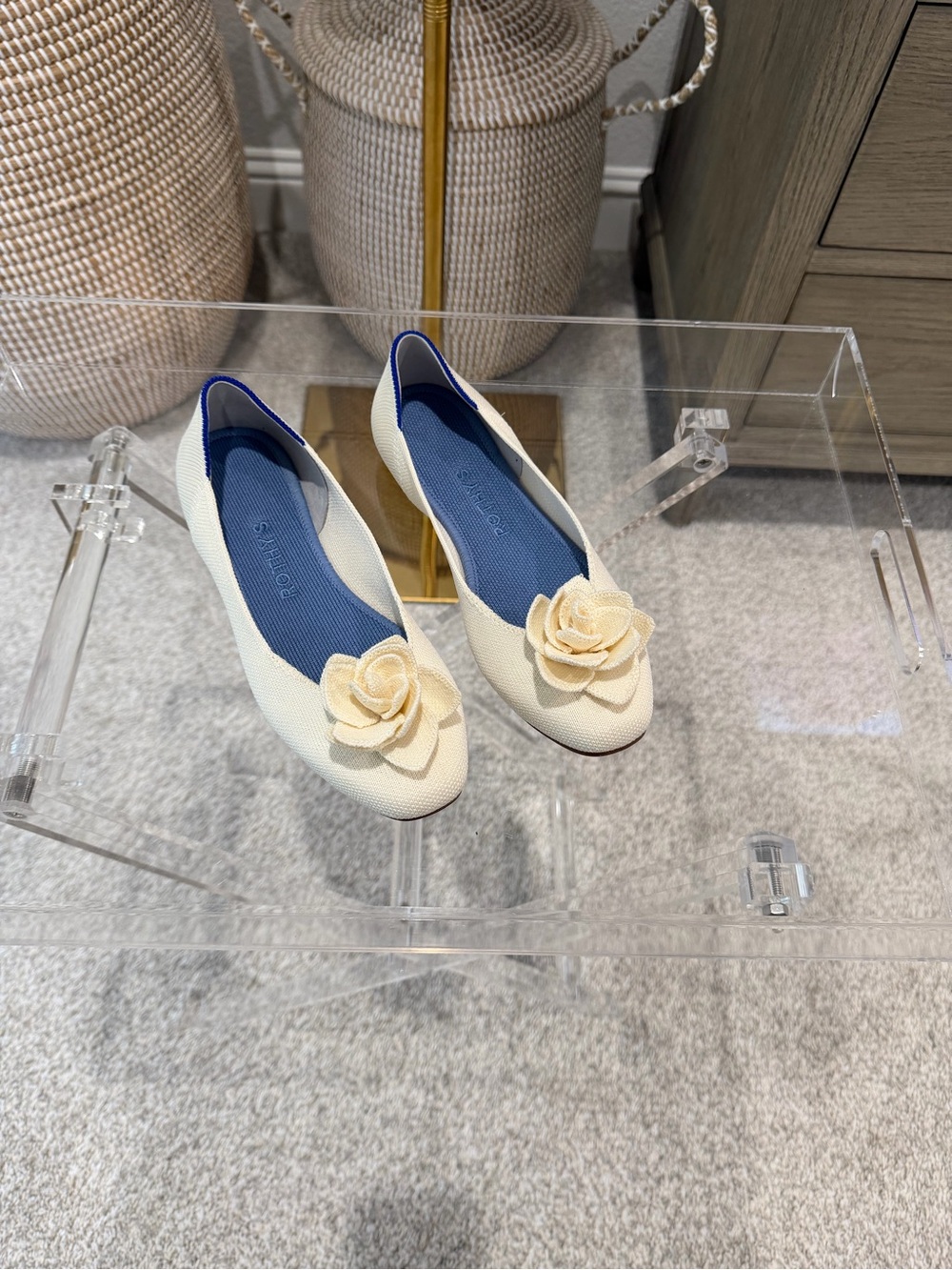 Rothy’s The Petal Square Flats Color: Love Burd Cream Size 6
